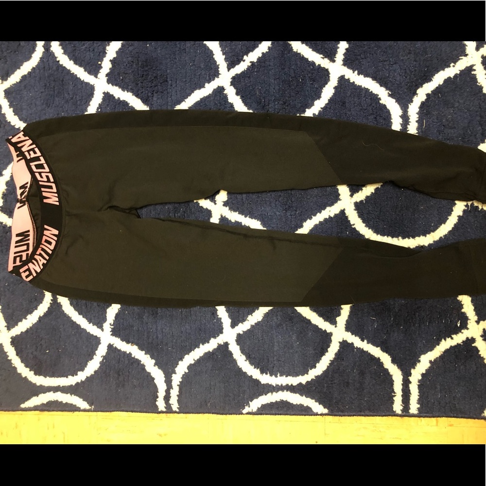 Black muscle nation leggings